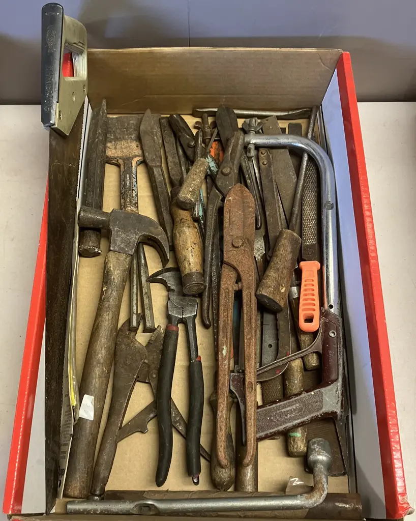 Box Lot Tools, Chisels, Files Etc Image 1++