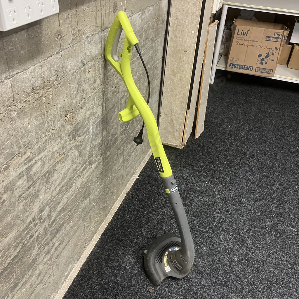 Ryobi EasyEdge Corded Line Trimmer Image 1++