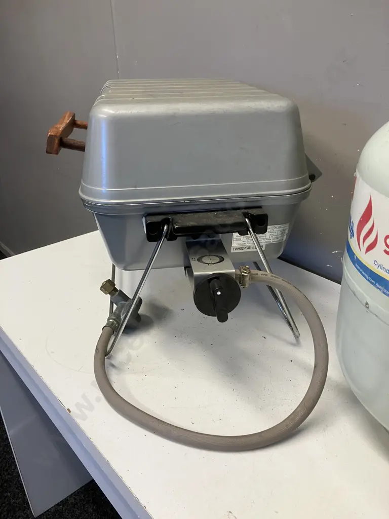 Gascraft Portable BBQ. getgas LPG Bottle (BBQ & Bottle Have Different Sized Fittings) Image 1++