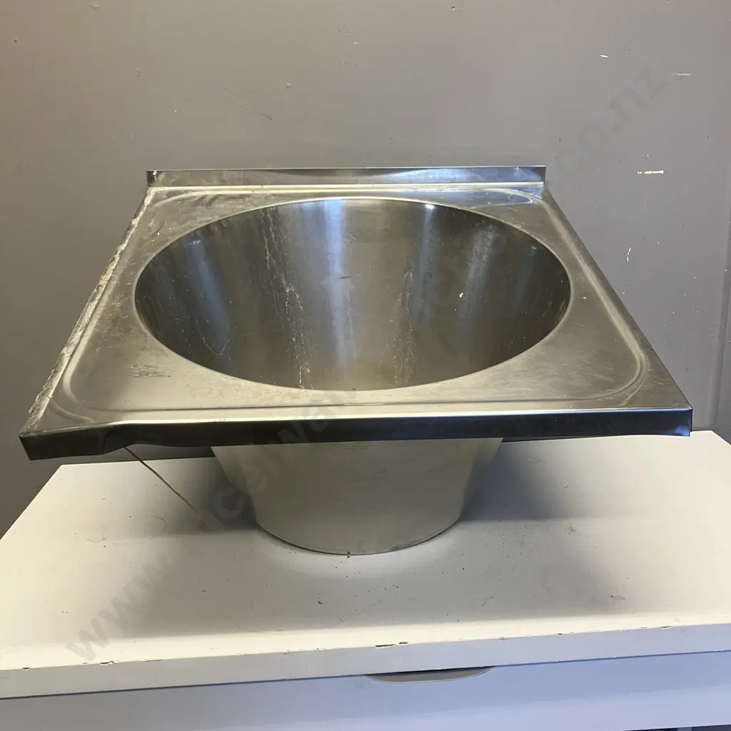 Stainless Steel Sink Image 1++