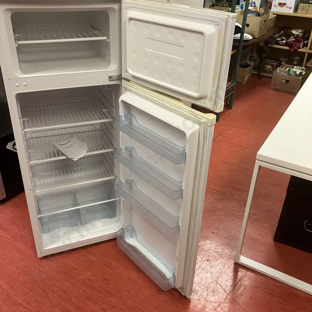 Aspira 202 Litre Fridge Freezer - Model TWLTRF-20 Image 1++