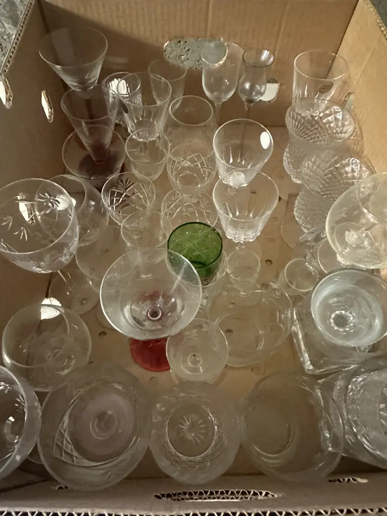 Box Lot Assorted Glasses Image 1++