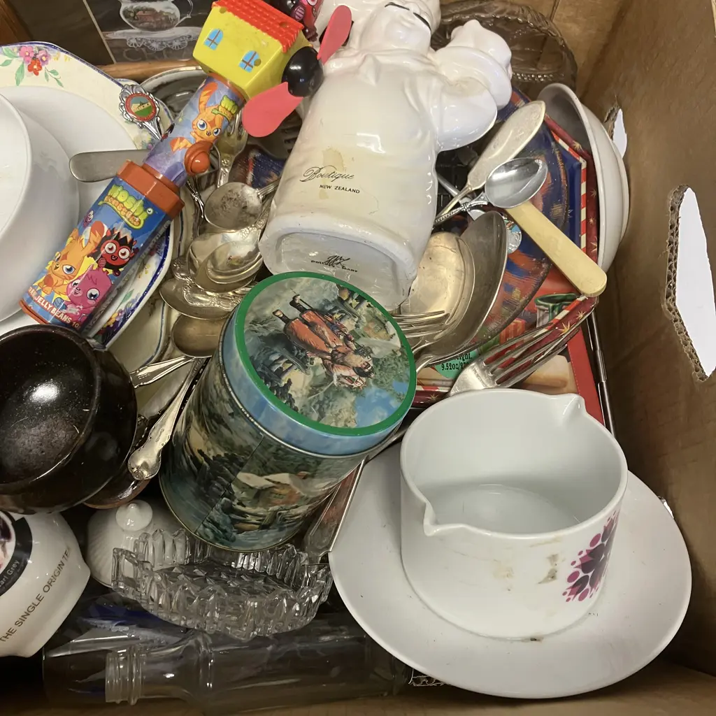 Box Lot China, Silverware, Glass Etc Image 1++