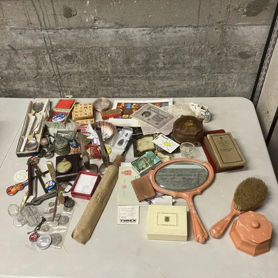 Box Lot Assorted Vintage Items, Collectors Coins Etc
