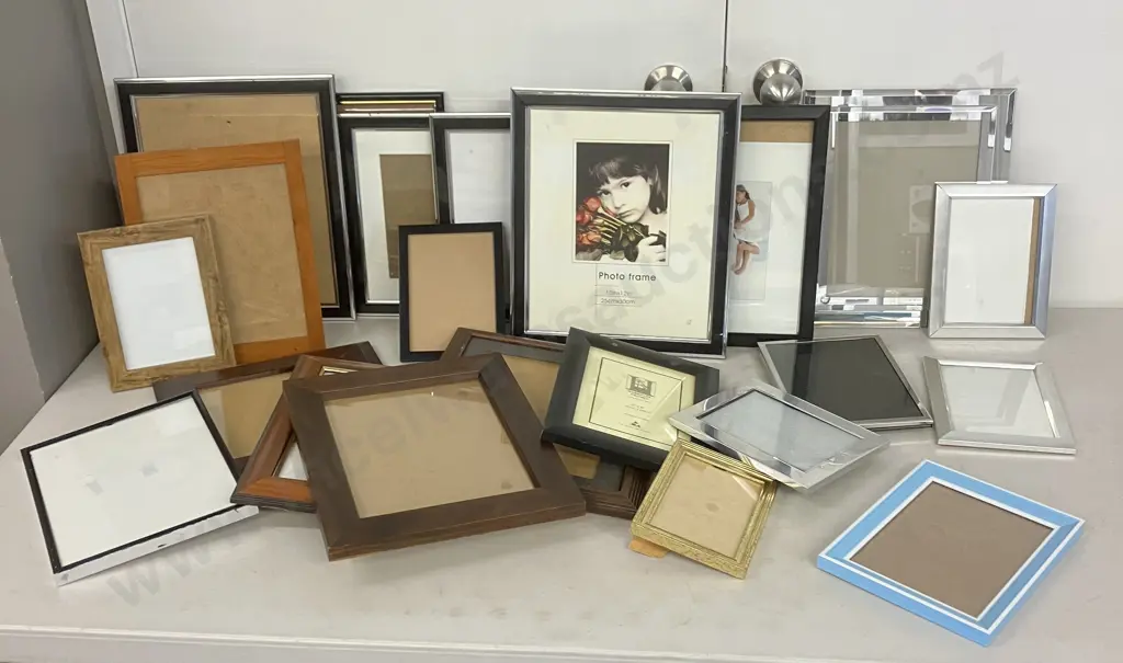 Large Selection Of Photo Frames Image 1++