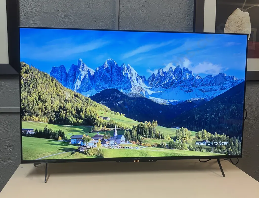 Veon 50" 4K Ultra HD Smart TV - Model VNG22F5022 (No Remote Control) Image 1++