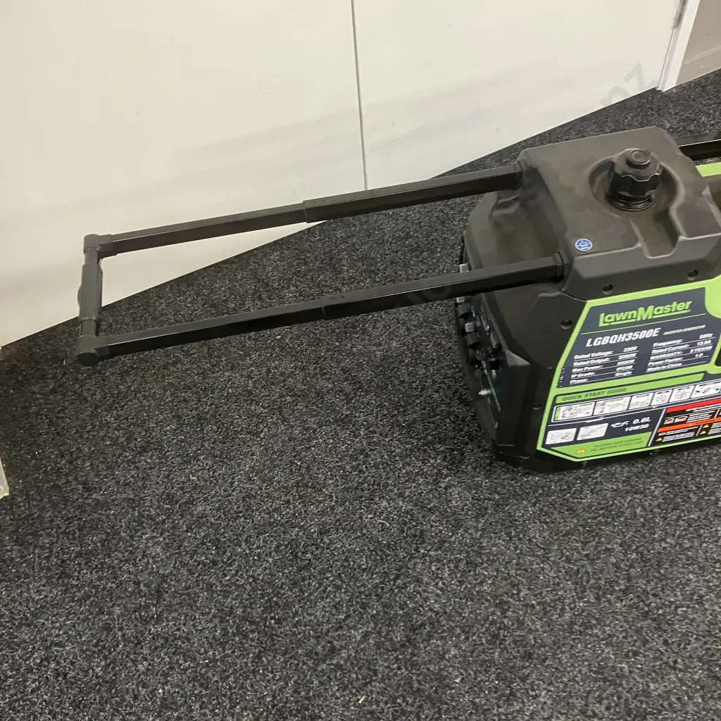Lawnmaster LGBQH3500E Inverter Generator, Petrol, 3500W Max Power 3200W Rated Power Image 1++