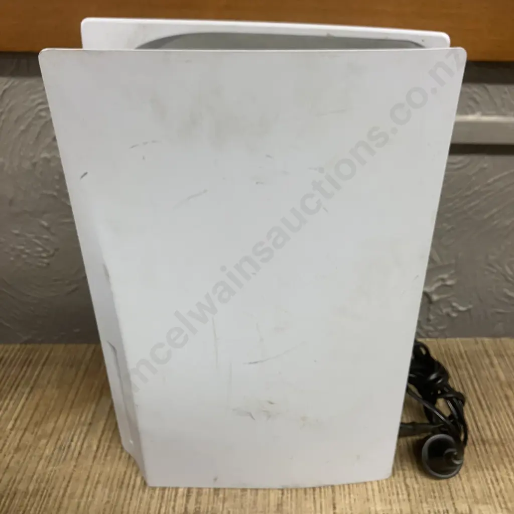 Sony Playstation 5 Model CFl-1002A (Sold As-Is Where Is) With Gran Turismo 7 Disc. Ser No. F10B019K411374900 Image 1++