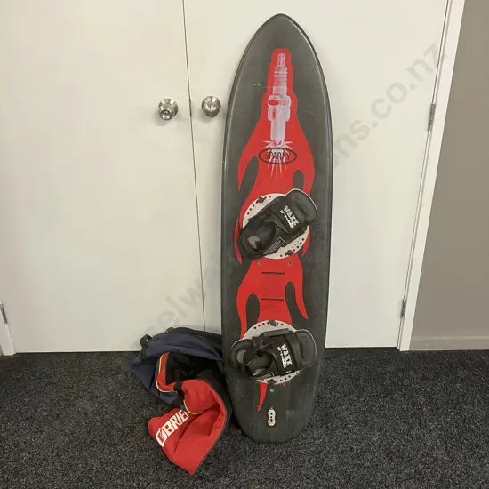 Sparky USA Wakeboard With O'neill Carry Bag (Zip Broken)
