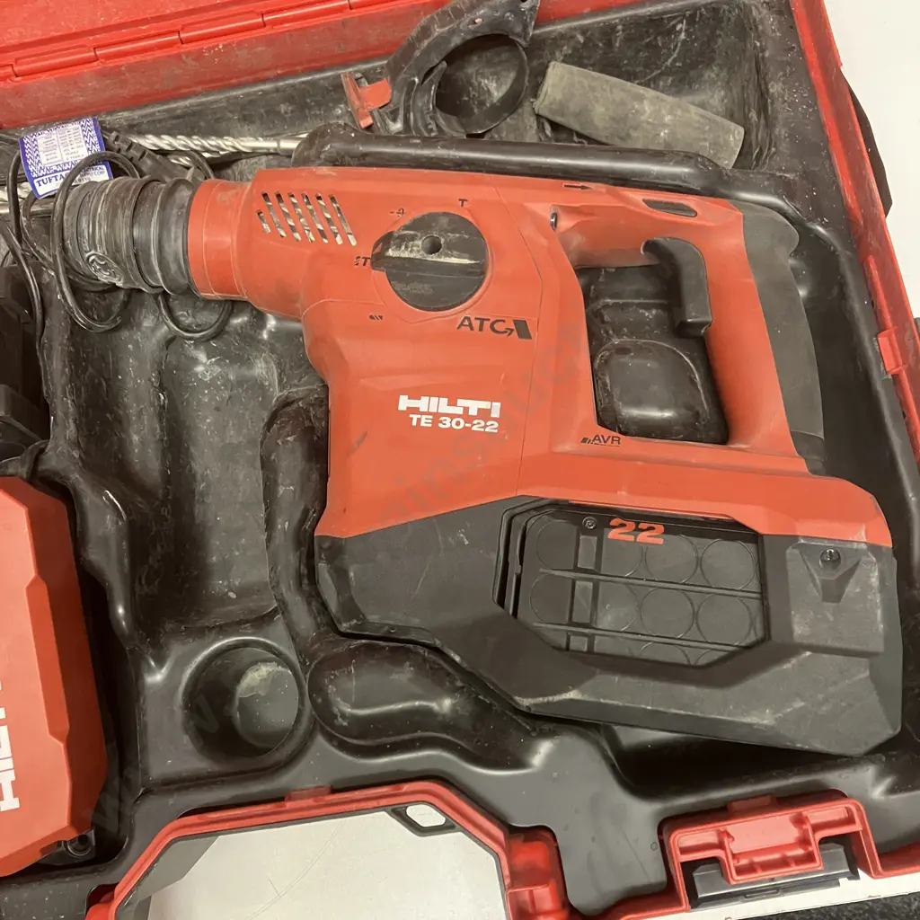 Hilti TE 30-22 Cordless Rotary Hammer, 2 x Hilti B22-255 Batteries, Hilti C 8-22 Nuron Ultimate Charger In Moulded Case Image 1++