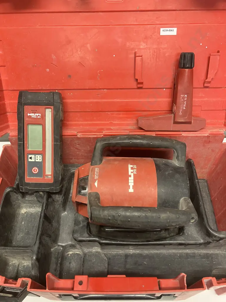 Hilti PR 20 Rotary Laser Level With Hilti PRA 20 Laser Receiver In Moulded Case Image 1++
