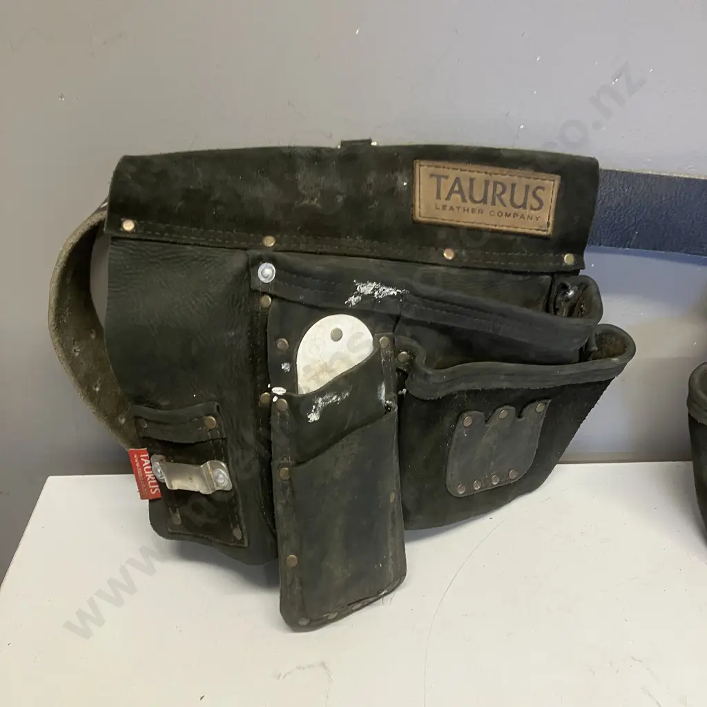 Taurus Leather Split Leg Fencing Apron Image 1++