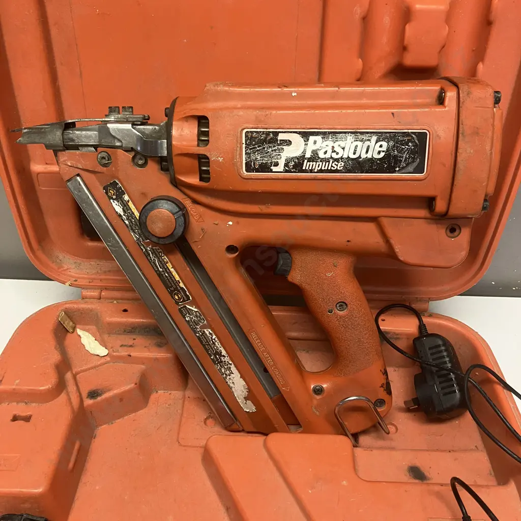 Paslode Impulse Nail Gun, Batteries, Charger In Moulded Case Image 1++