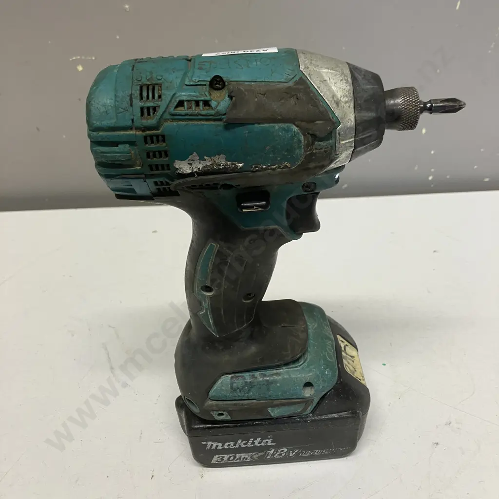Makita 18V Cordless Drill / Driver With 3.0Ah Battery (No Charger) Image 1++
