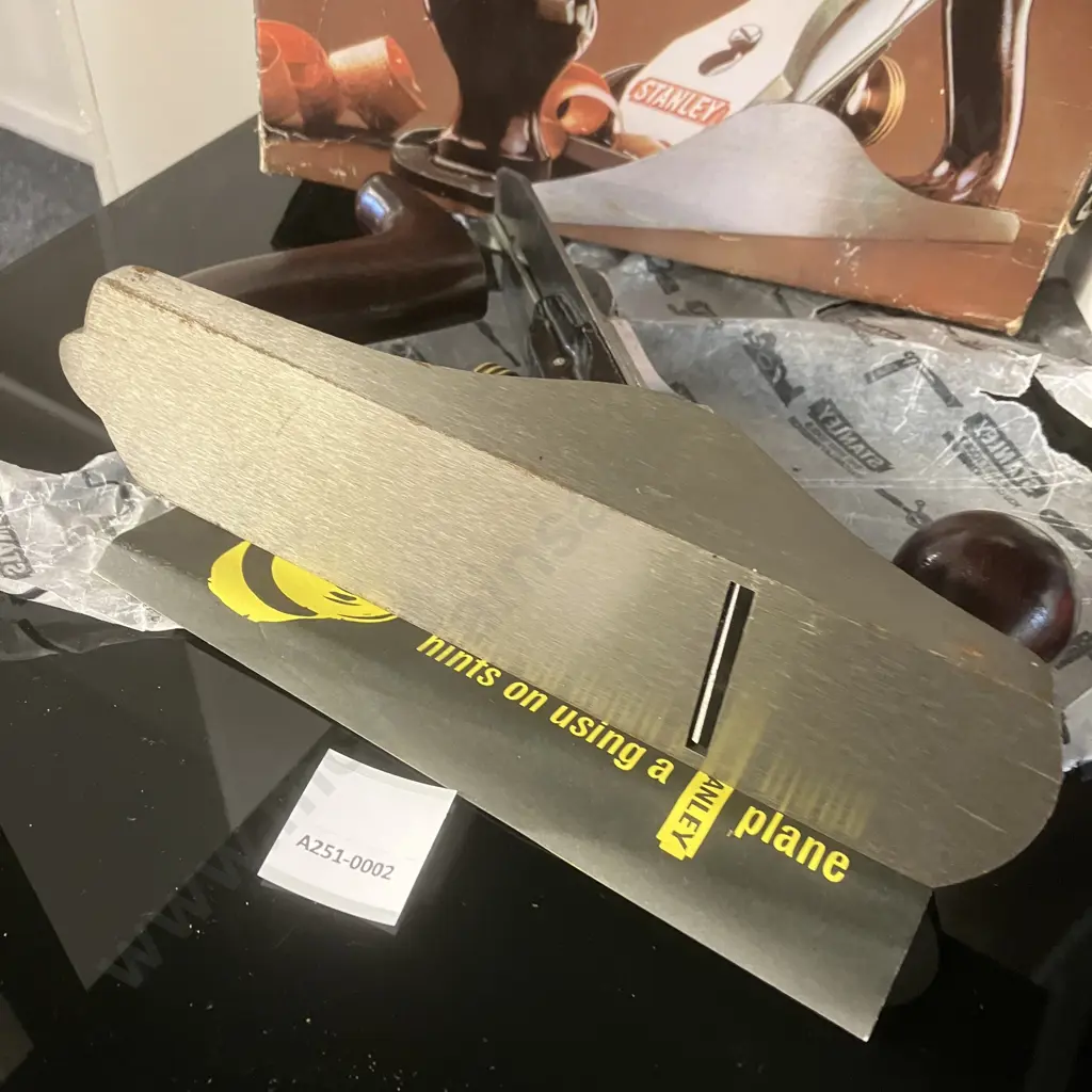 New Vintage STANLEY No.4 BAILEY Smoothing Bench Plane Made in England With Original Box Image 1++