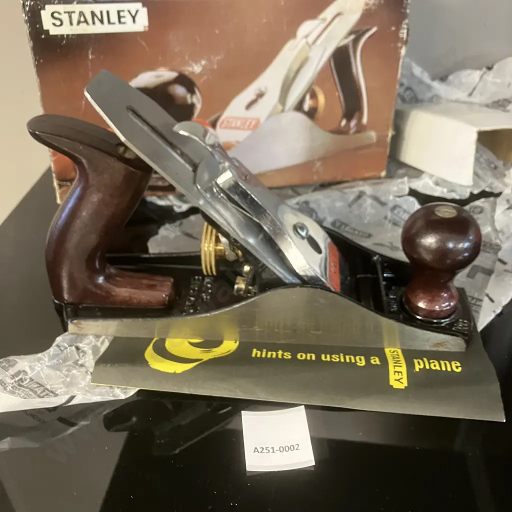 New Vintage STANLEY No.4 BAILEY Smoothing Bench Plane Made in England With Original Box Image 1++