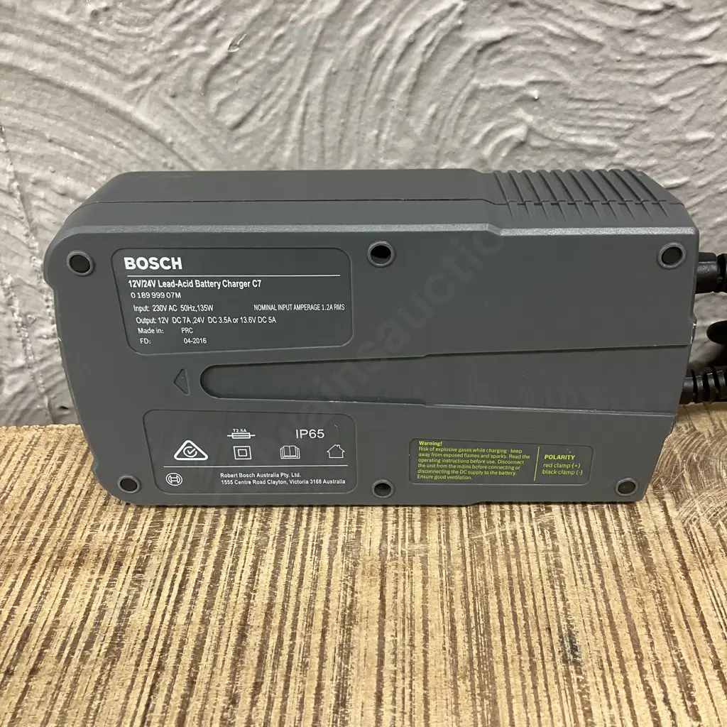 Bosch C7 12/24-Volt 6-Mode Battery Charger and Maintainer (Missing Black Clip) Image 1++