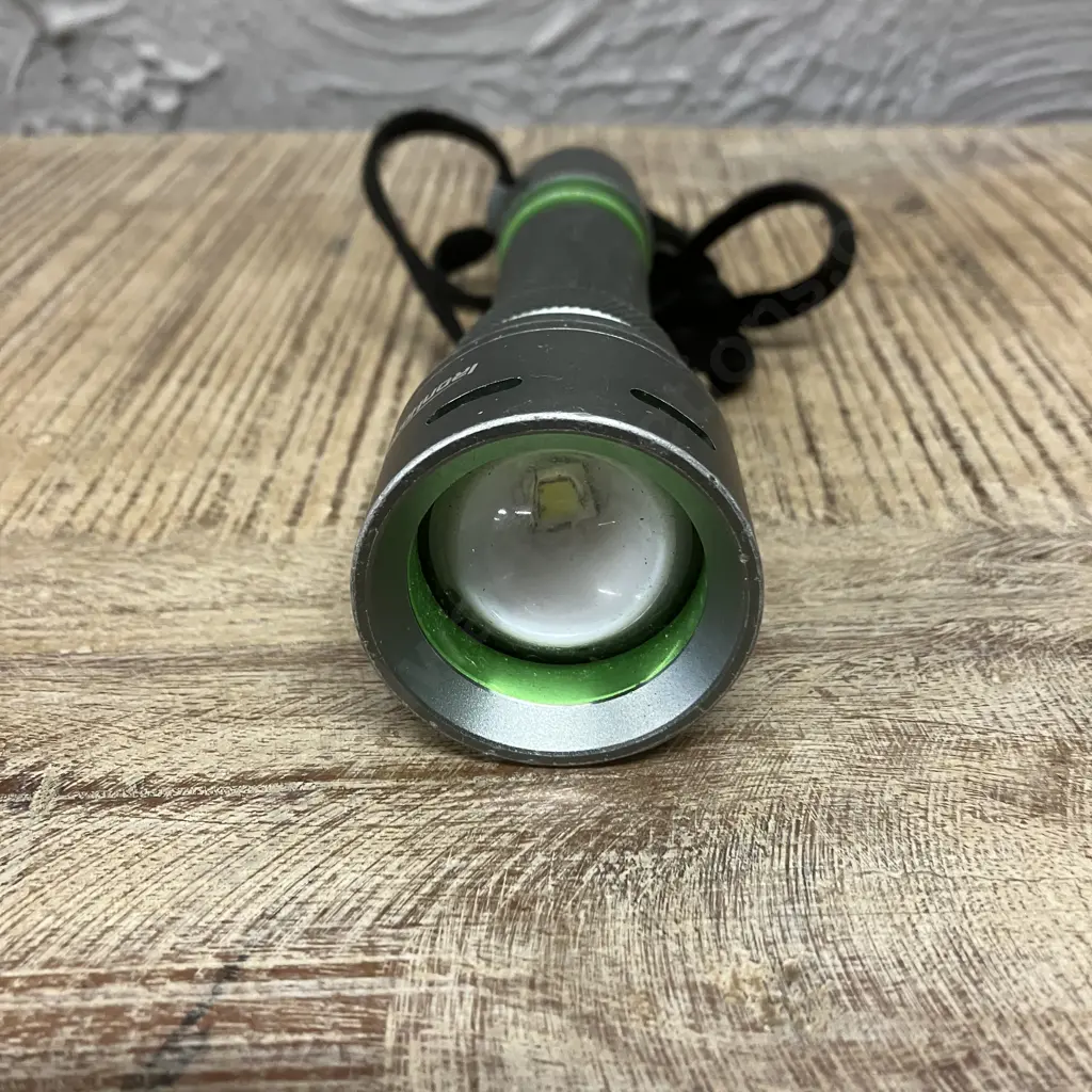 IronHorse 1000 Lumen Rechargeable Torch (No Charger) Image 1++