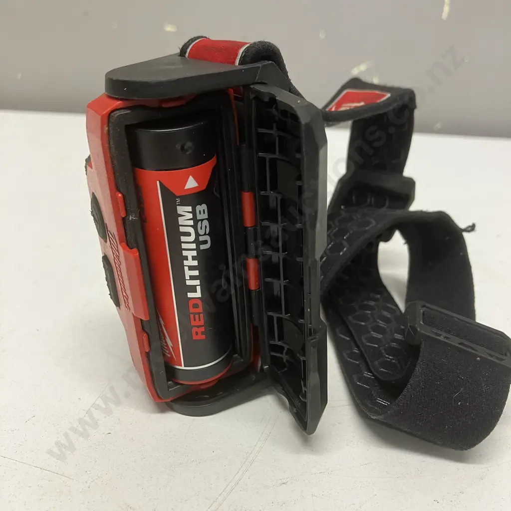 Milwaukee L4 HL USB Rechargeable Hard Hat Headlamp Kit Red Lithium (No Charger) Image 1++