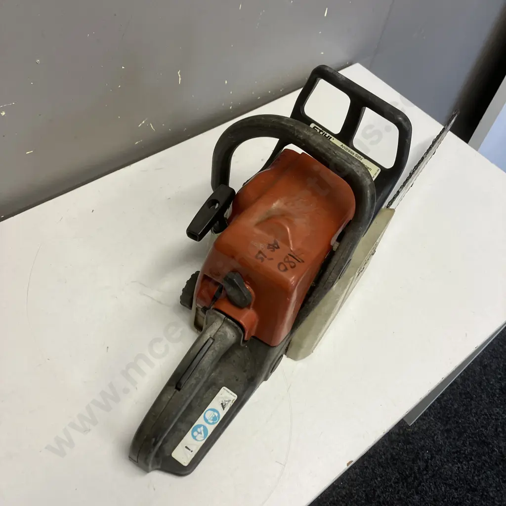 Stihl 017 Chainsaw Image 1++