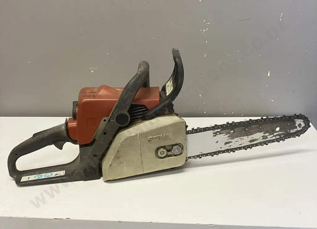 Stihl 017 Chainsaw Image 1++