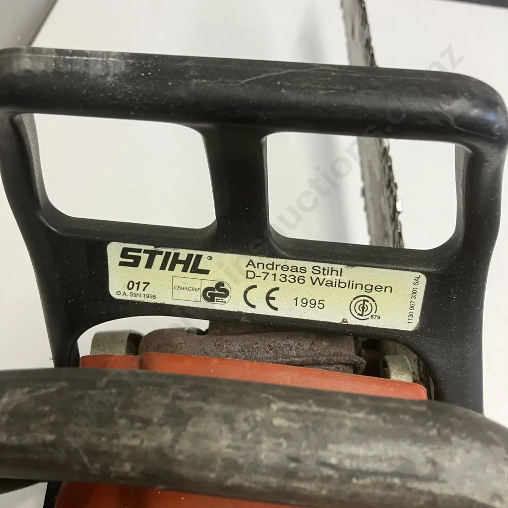 Stihl 017 Chainsaw Image 1++