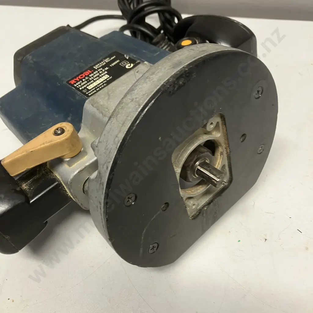 Ryobi 1200W Plunge Router ERT241200 & Ozito BSR-7000 800W Belt Sander Image 1++