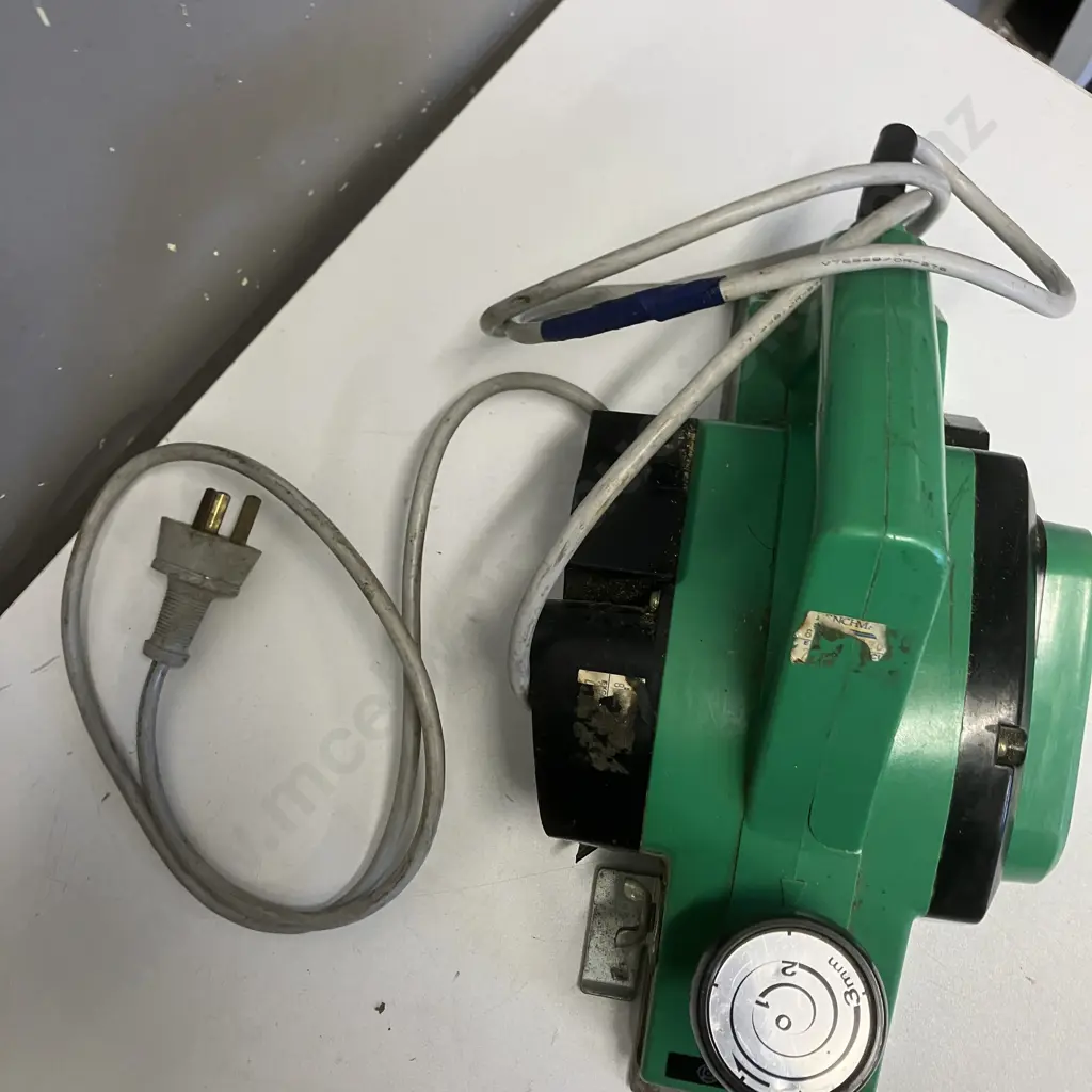 Hitachi Koki 185mm Circular Saw Model C78A & Hitachi 82mm Planer Model P 20SA Image 1++