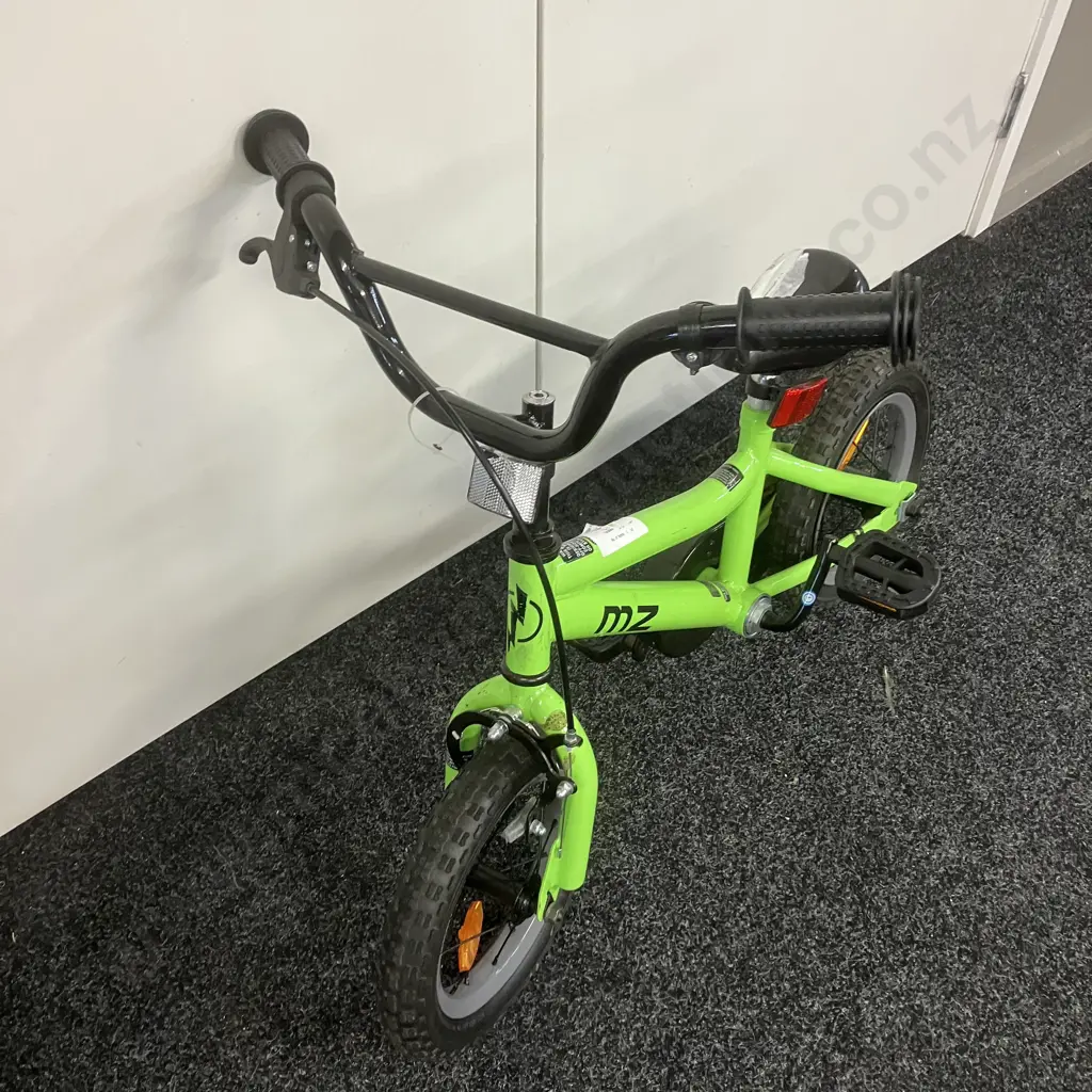 Green & Black MZ Kids Bike Image 1++