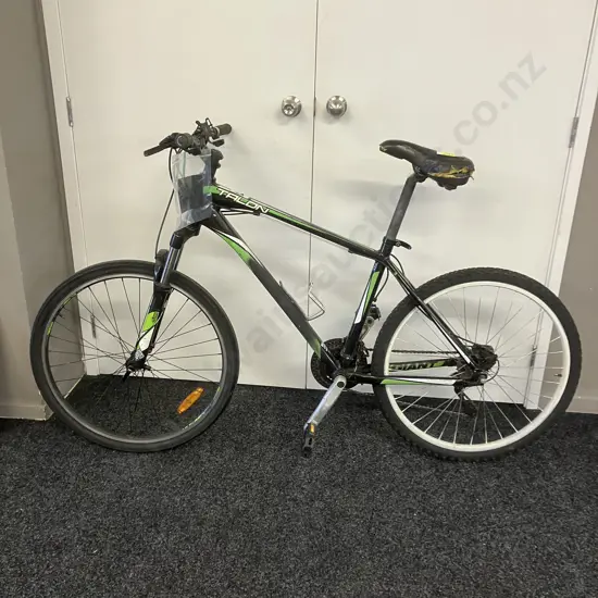 Talon Green / Black / White Colour Bike