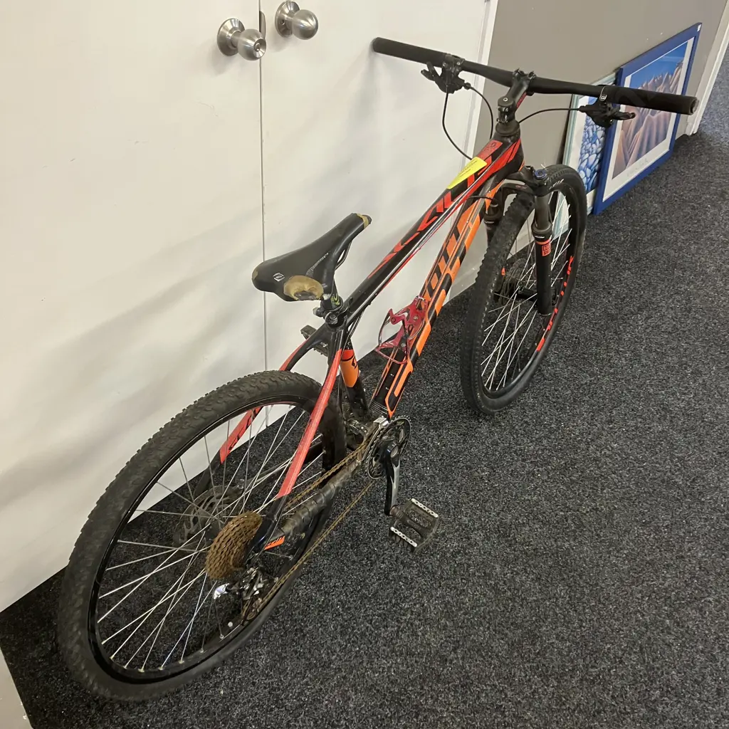 Scott Black & Orange Bike Image 1++