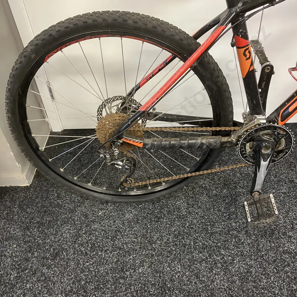 Scott Black & Orange Bike Image 1++