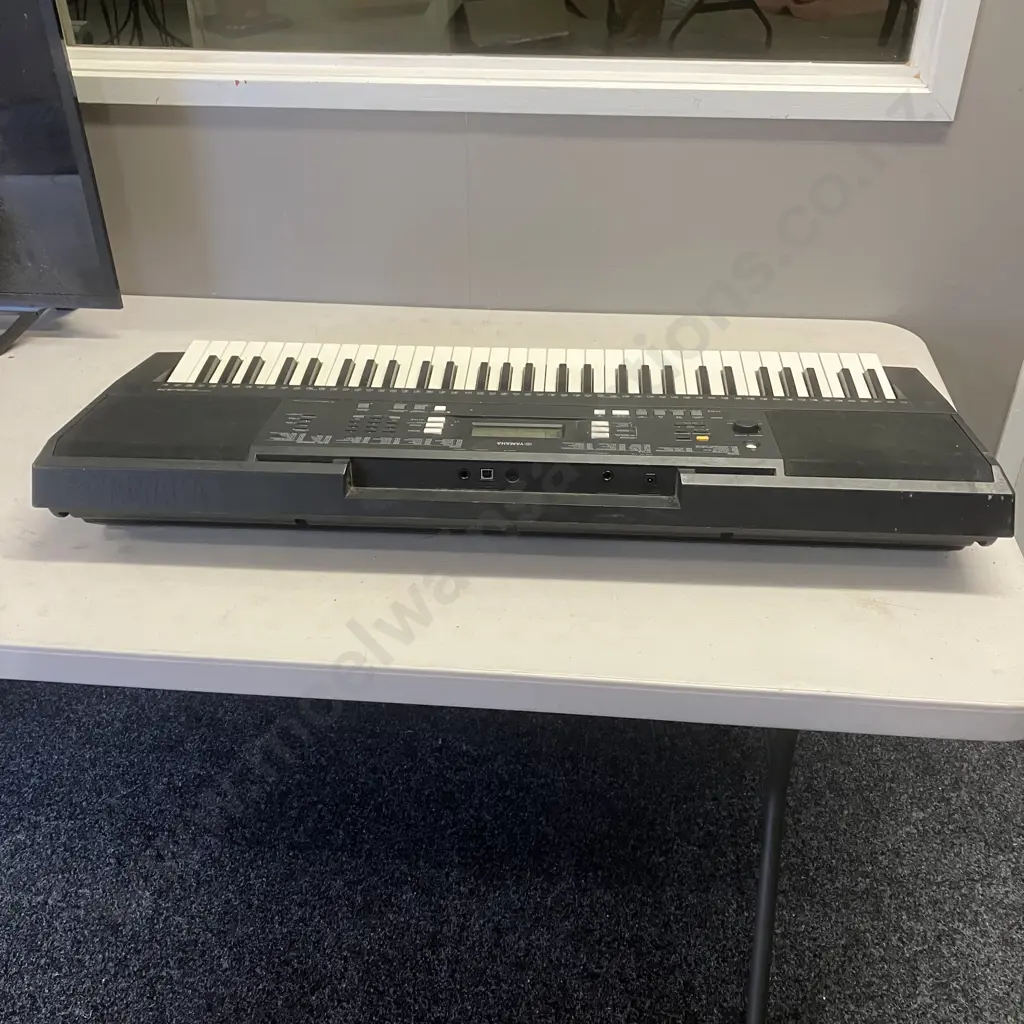 Yamaha PSR-W343 Keyboard (No Power Supply) Image 1++