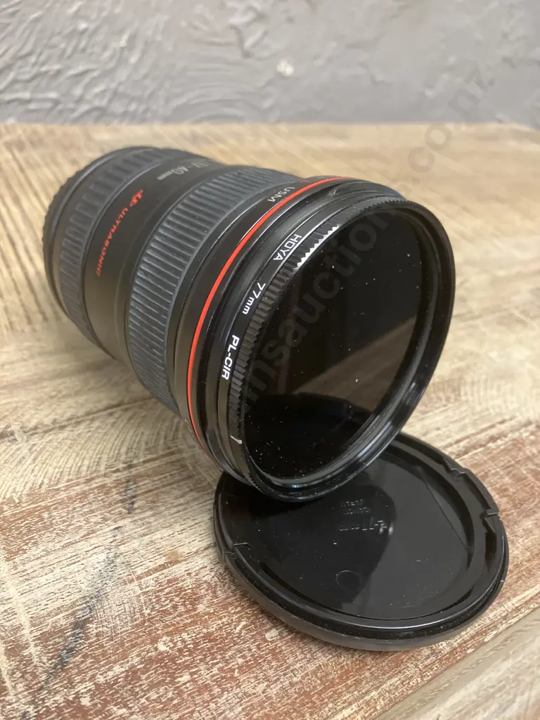 Canon EF 17-40mm F/4 L USM Lens Image 1++
