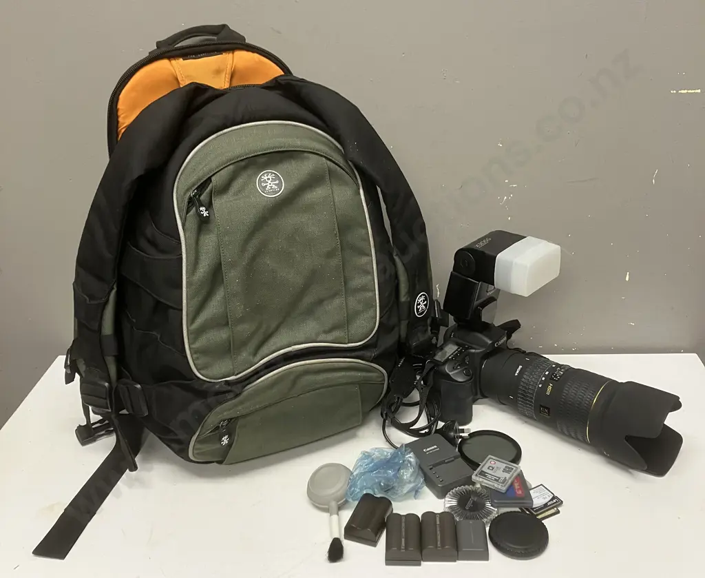 Canon EOS 10D 6.3MP DSLR Camera, Sigma 70-200mm f2.8 APO HSM Lens, Batteries, Charger, With Crumpler Camera Backpack Image 1++