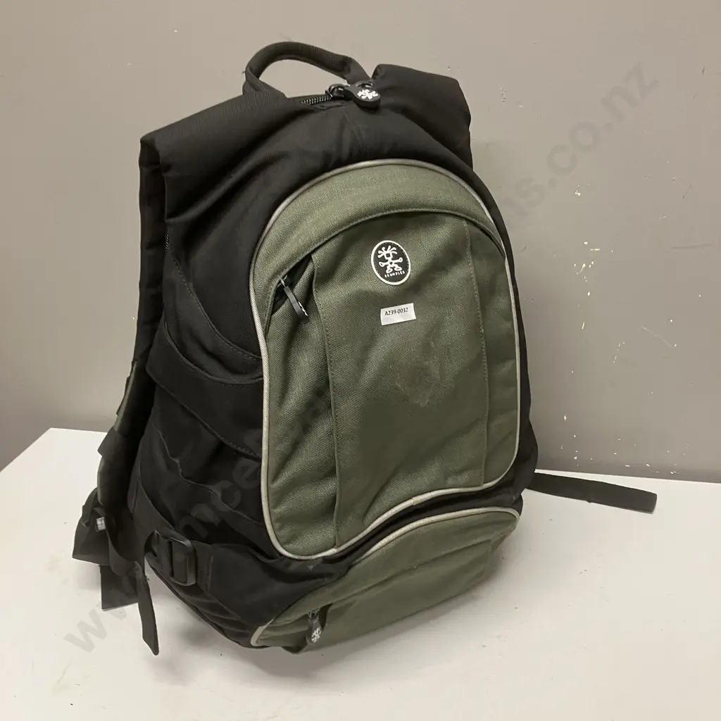 Canon EOS 10D 6.3MP DSLR Camera, Sigma 70-200mm f2.8 APO HSM Lens, Batteries, Charger, With Crumpler Camera Backpack Image 1++