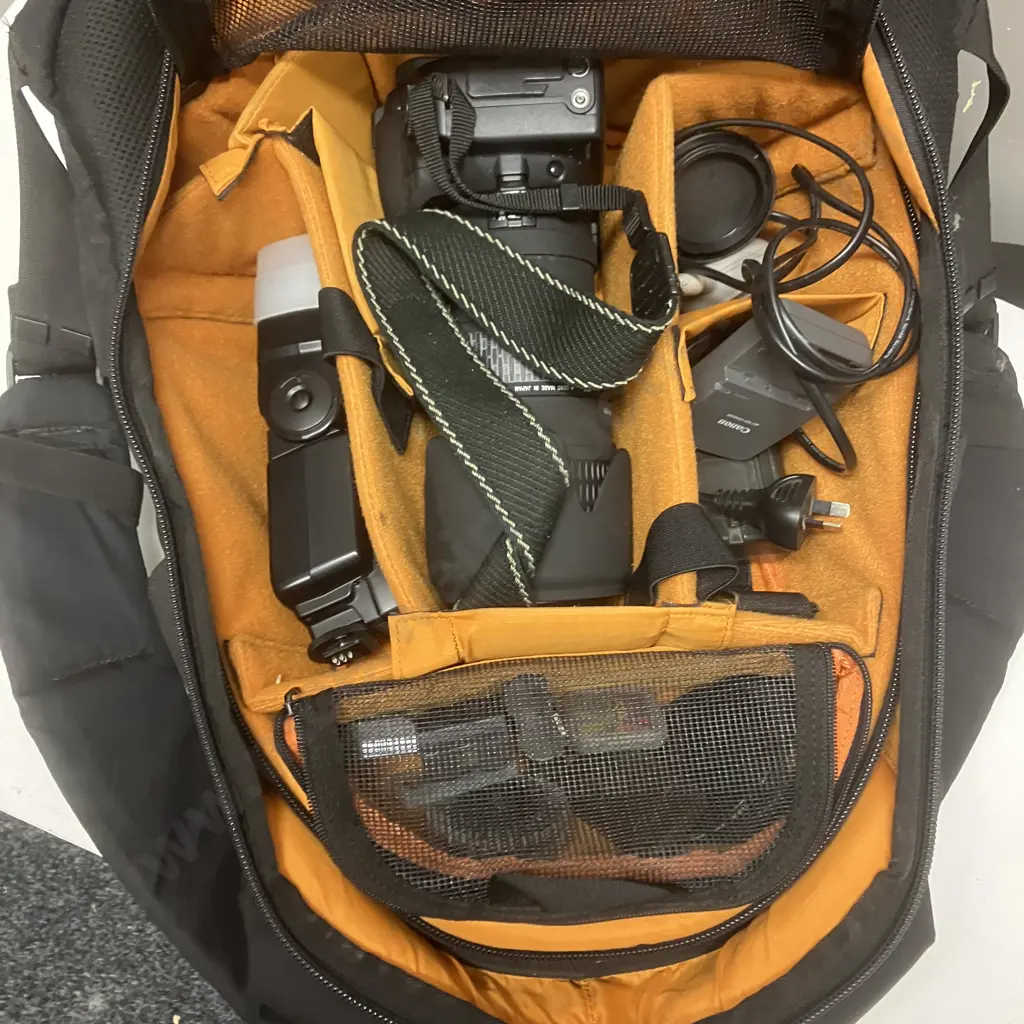Canon EOS 10D 6.3MP DSLR Camera, Sigma 70-200mm f2.8 APO HSM Lens, Batteries, Charger, With Crumpler Camera Backpack Image 1++