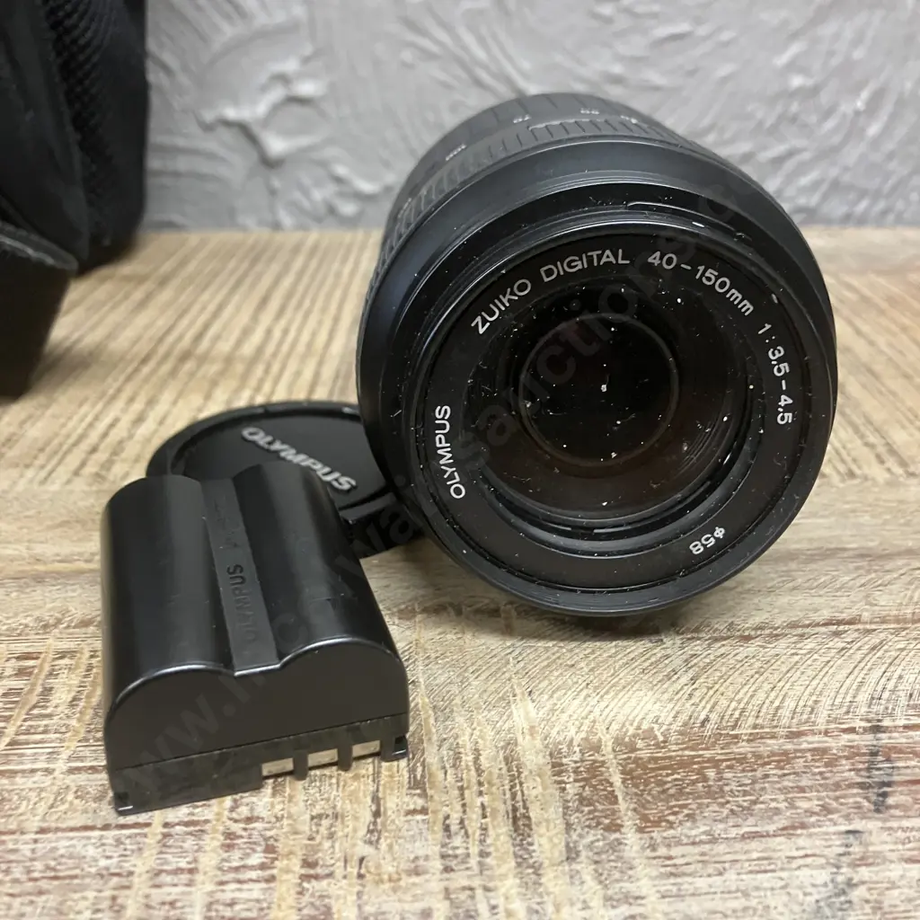 Olympus E-300 8MP Camera With 14-45mm & 40-150mm Lenses, Filter & Bag, Battery (No Charger) Image 1++