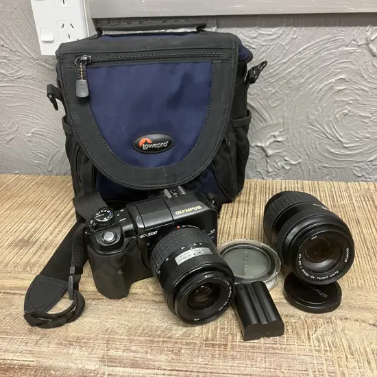 Olympus E-300 8MP Camera With 14-45mm & 40-150mm Lenses, Filter & Bag, Battery (No Charger)