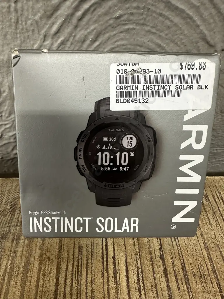 Black Garmin Instinct Solar Rugged GPS Smart Watch Model 6LDD45132 Image 1++