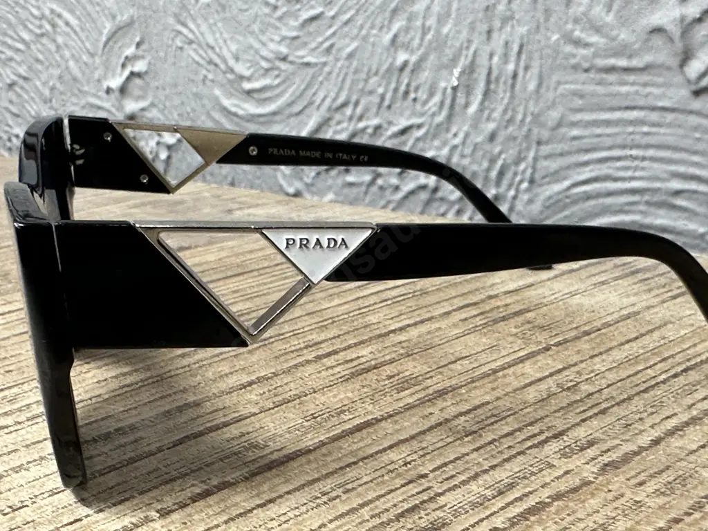 Prada Sunglasses Made In Italy 2801 53 19 145 Image 1++
