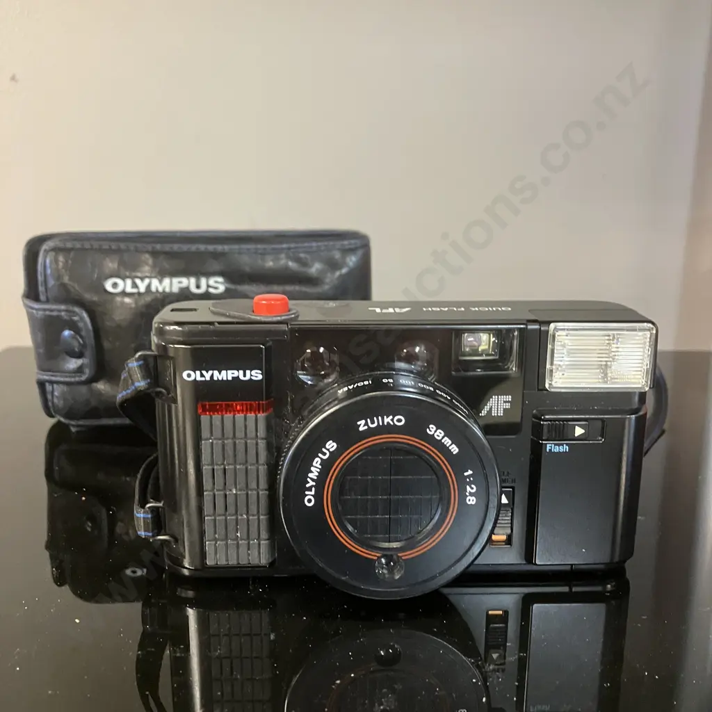 OLYMPUS AFL ("Picasso") Compact 35mm Film Camera - Zuiko 38mm f2.8  With Case, (Released 1983) Image 1++