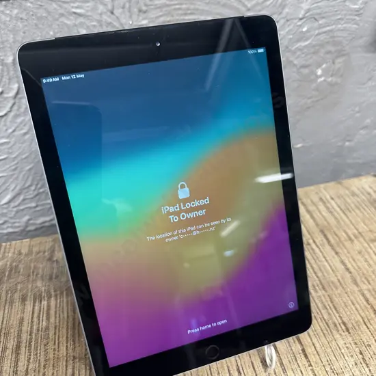 Apple Ipad 6th Gen A1954 Serial Number DMPXX8MIJF88