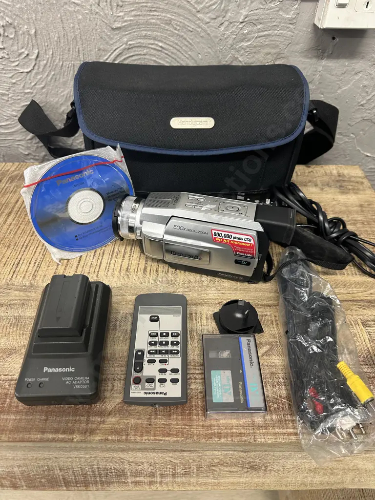 Panasonic NV-DS30A MiniDV Cassette Tape Digital Video Camera Camcorder, Battery, Tape, Remote Control Etc & Sony Bag Image 1++