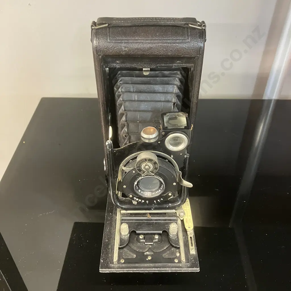 1920's Ensign Flush Back Folding Bellows Camera With Anastigmat Cooke-Luxor f6.8 Image 1++