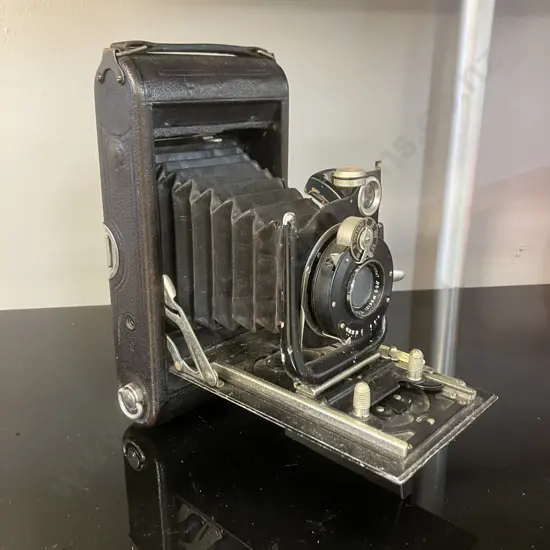 1920's Ensign Flush Back Folding Bellows Camera With Anastigmat Cooke-Luxor f6.8