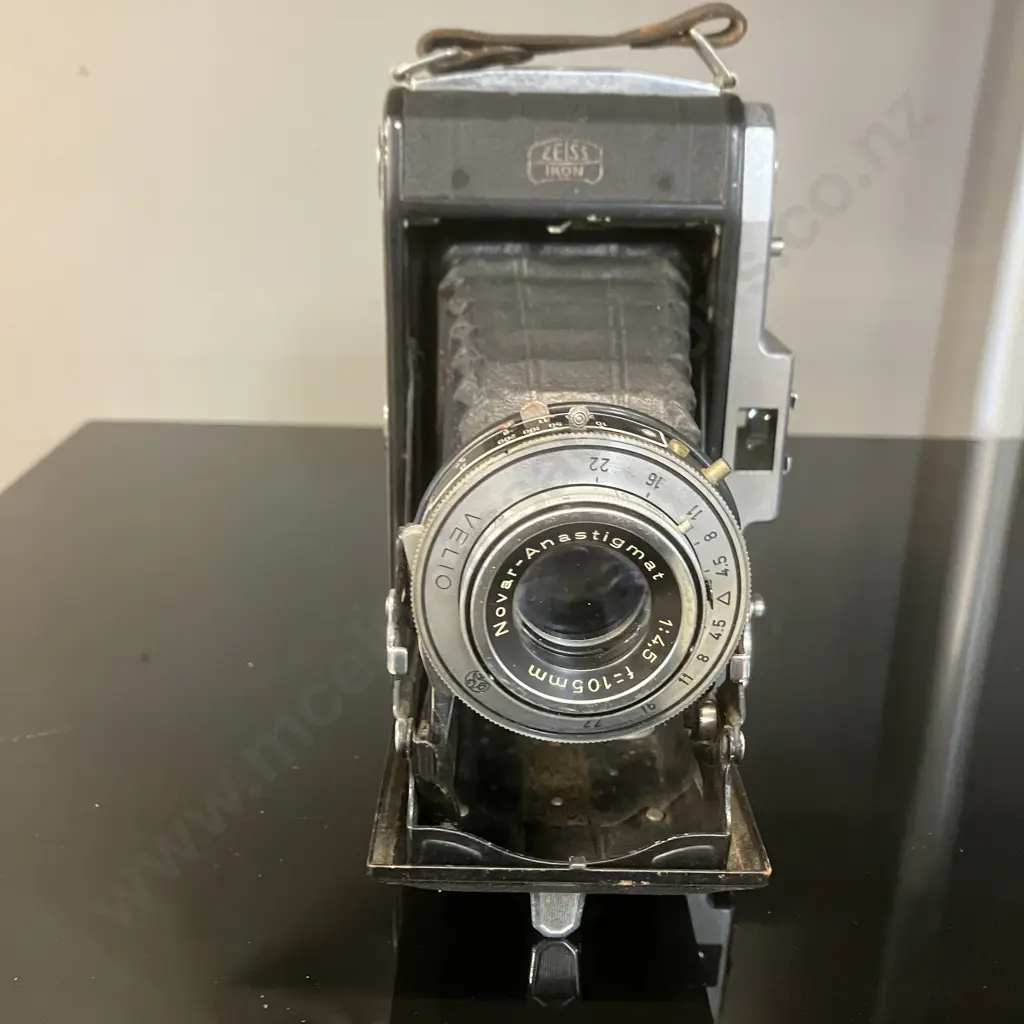 Zeiss Ikon NETTAR 518/2 with Anastigmat 105mm f4.5 Velio Leaf Shutter. Medium Format Folding Camera Image 1++