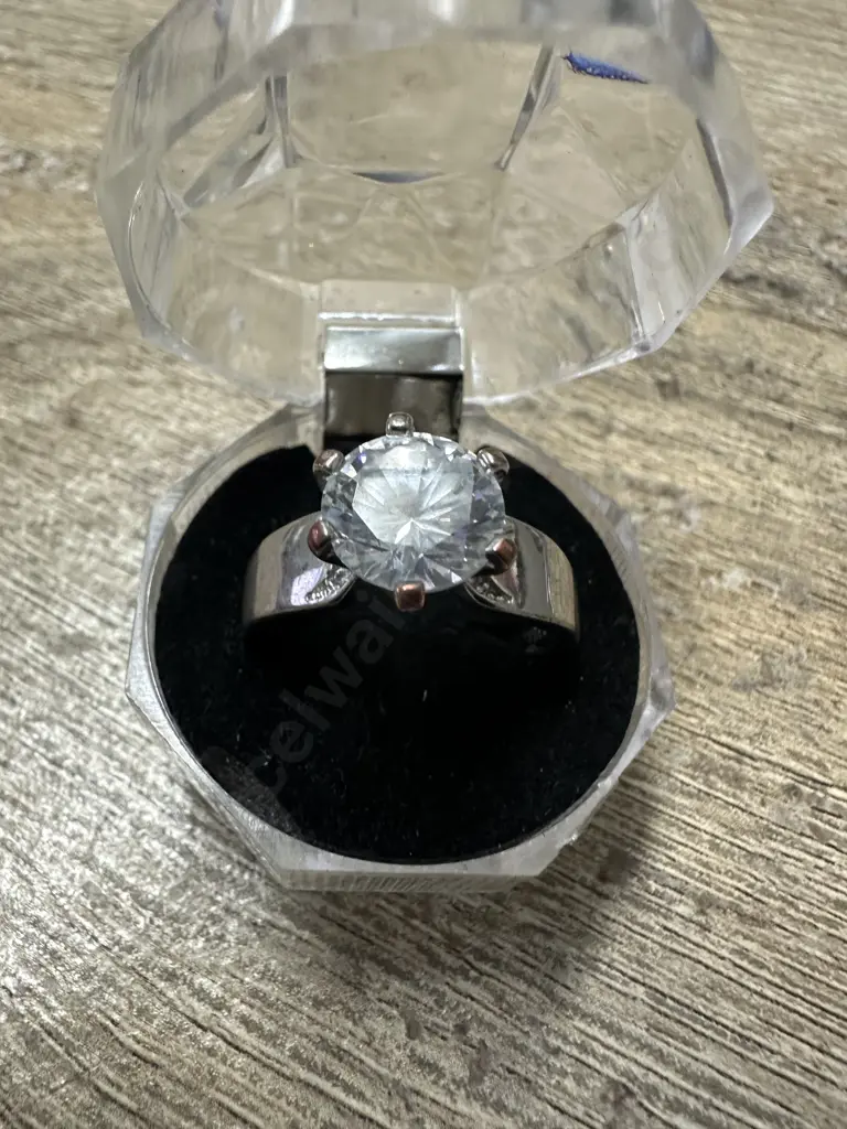 Large Stamped 925 Ring With Large Clear Gem Stone Image 1++