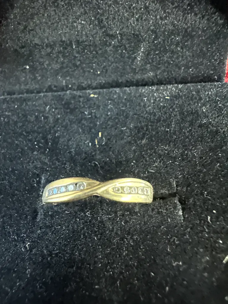 Micheal Hill Jewellers Gold Ring Stamped 10k With Small Diamonds Image 1++