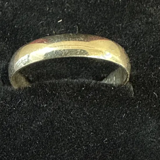 Stamped 9Ct WD2-C4 Mens Gold Wedding Band
